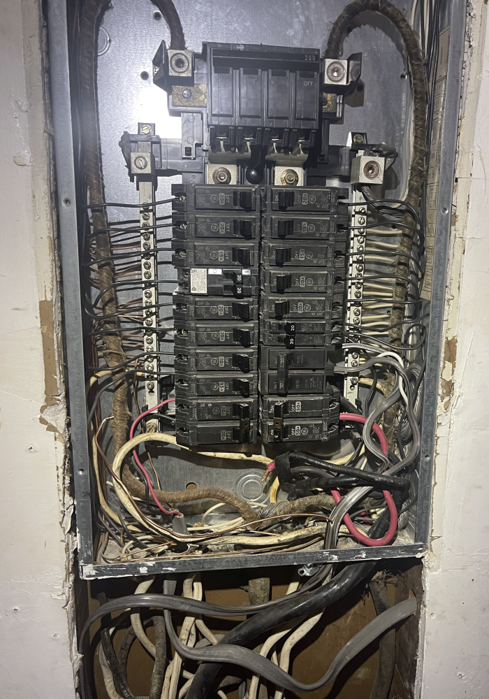 Circuitbreaker_before